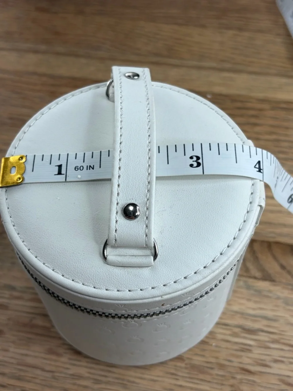 Pandora Cream Round Travel Jewelry Case - Picture 5 of 9